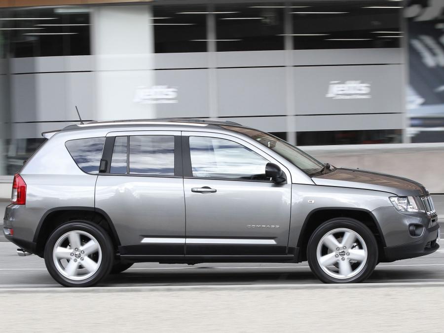  Jeep Compass 2012 года  (AU) (фото 2 из 16)